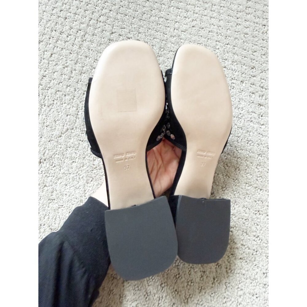 Miu Miu Leather Lasercut Accents Slides Women's Size: 7 | IT 37 - Picture 9 of 11